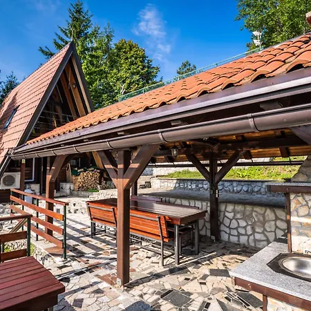 Little Paradise House *