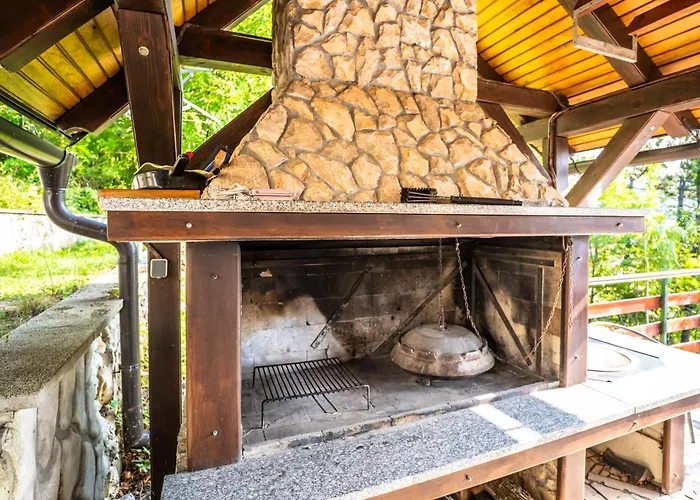 Chaletu Little Paradise House *