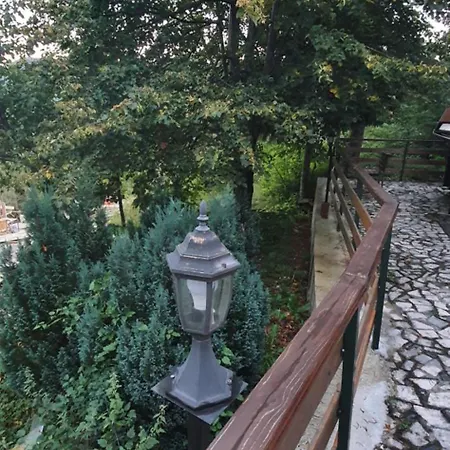 Chalet Little Paradise House *