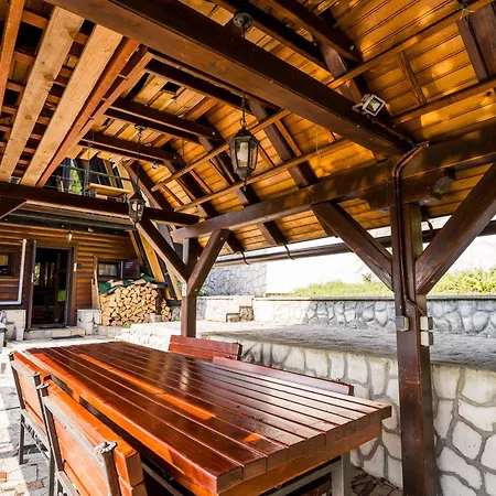 Little Paradise House Brvnara Lic