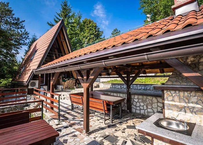 Little Paradise House *